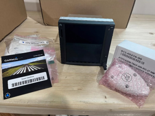 GARMIN GTN 750 WAAS GPS/NAV/COMM image